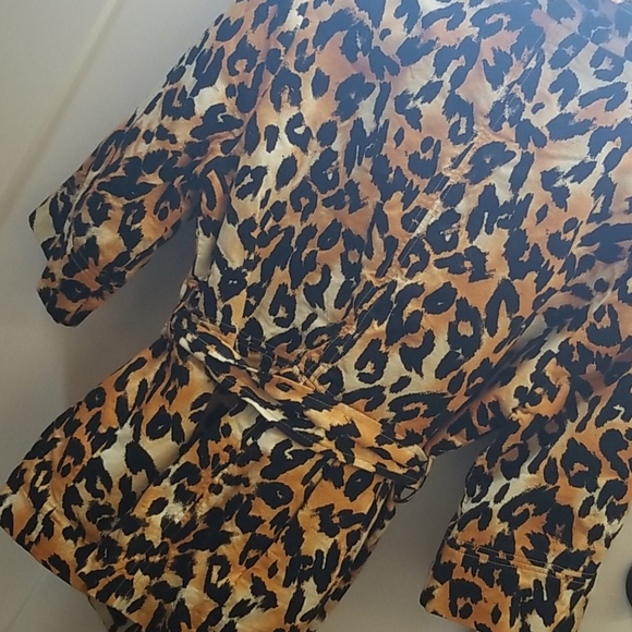 Forever21 Leopard print Jacket - Picture 5 of 5